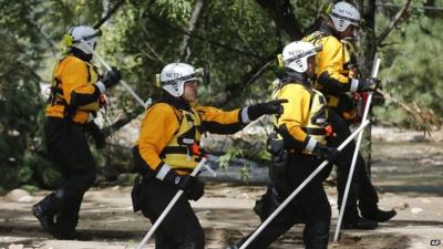 Rescue teams in Colorado