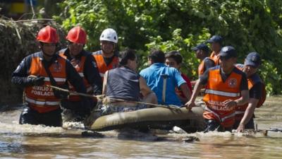 Rescue boat in Acapulco