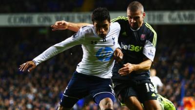 Tottenham Hotspur midfielder Paulinho