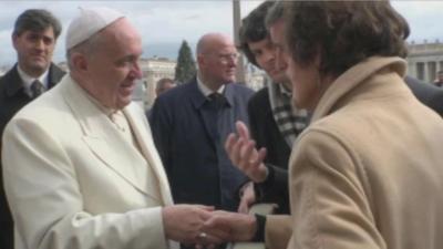 Pope Francis is introduced to Philomena Lee