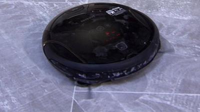 Robot vacuum cleaner