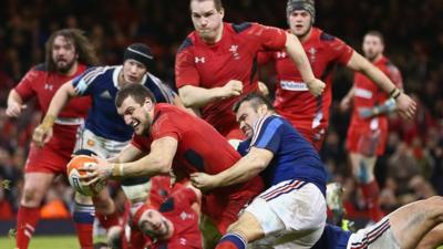 Wales defeat France in Six Nations