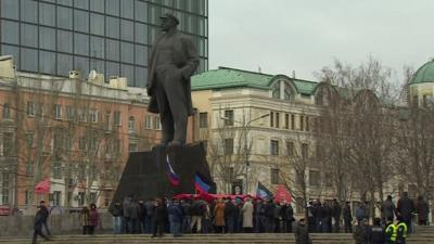 Lenin statue