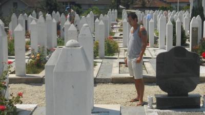 Kenan Trebincevic in cemetery