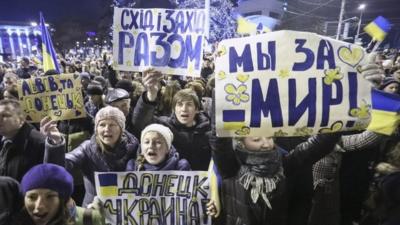 Pro-peace rally in Donetsk