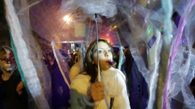 Greeks holding traditional parade in Istanbul