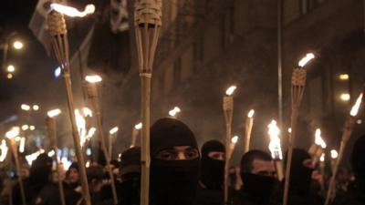 Ukrainian nationalists attempt to march