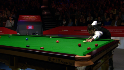 Defending champion Ronnie O'Sullivan thrashes Barry Hawkins 17-7 with a session to spare to reach the World Championship final.