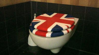 Union Jack toilet