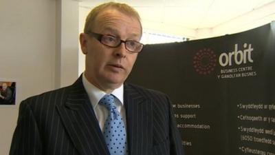 Dr Paul Worthington