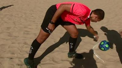 Referee with vanishing spray