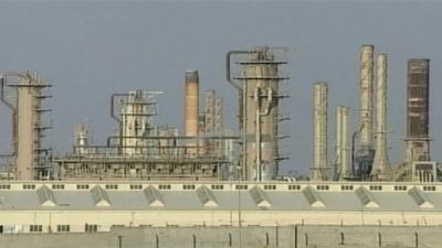 Library pictures of the Baiji oil refinery