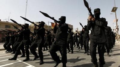 Mehdi Army fighters take part in parade