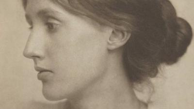 Virginia Woolf photographed in 1902