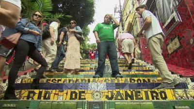 People on Escadaria Selaron steps