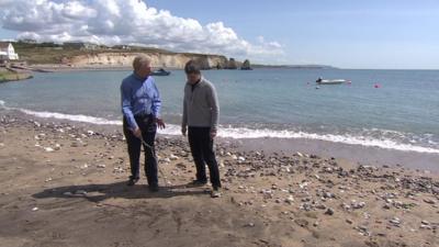 Jim Beveridge and David Grossman on an Isle of Wight beach