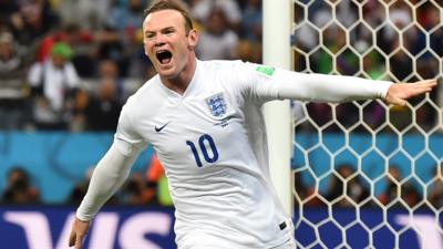 Wayne Rooney celebrates