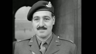 Victoria Cross winner Major Robert Cain in Isle of Man bridge honour