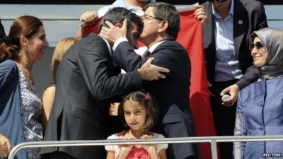 Joy in Turkey as IS hostages return home