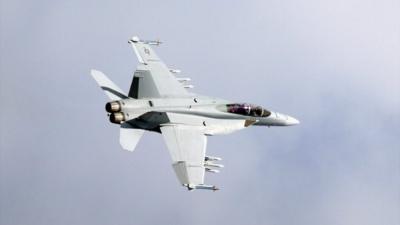 An F-22 Fighter plane takes off at an airshow in the UK - 20 July 2010