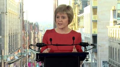 Nicola Sturgeon at podium in Glasgow