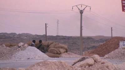 Kurdish fighters on alert in Kobane