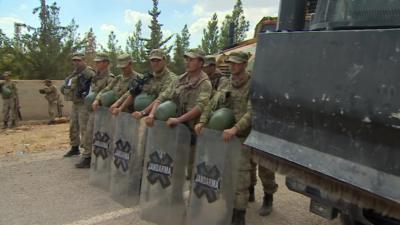 Turkish soldiers on Turkey-Syria border