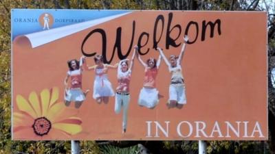 A Welcome to Orania signpost