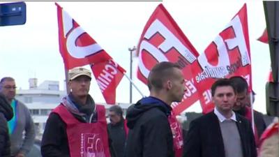 French police union protests in Calais