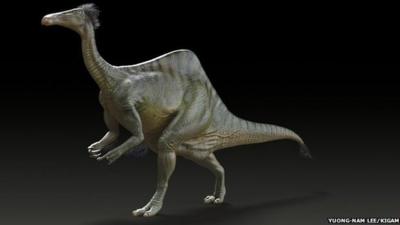 Reconstruction of Deinocheirus mirificus, dinosaur