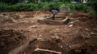 Ebola graves in Freetown in mid-October