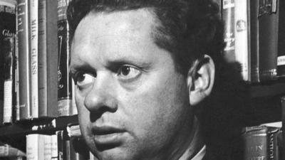 Dylan Thomas at a New York book shop in 1952