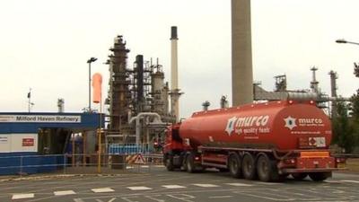 Murco refinery at Milford Haven