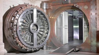 Vault at Midland Bank, copyright Peter Dazeley