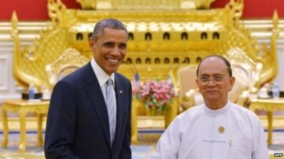 US President Barack Obama shakes hands with Myanmar's President Thein Sein - 13 November 2014