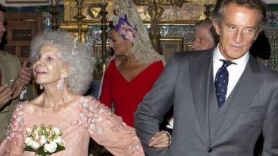 Spanish Duchess of Alba and her husband Alfonso Diez