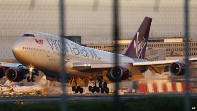 A Virgin Atlantic Boeing passenger jet performs an emergency landing