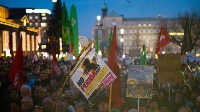 People protest against right-wing initiative PEGIDA