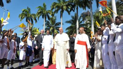 Pope Francis arrives at Colombo airport