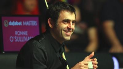 Ronnie O'Sullivan breaks century record