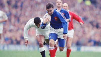 Philippe Saint-Andre scores a wonderful try for France against England at Twickenham in 1991