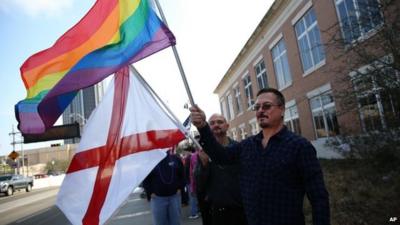 Gay marriage supporters rally in front of Mobile County Probate Court, 9 February 2015