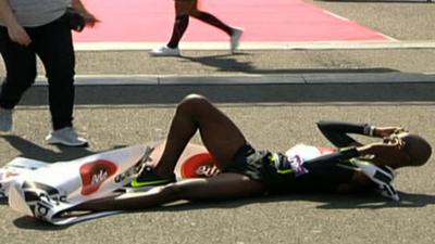 Finishing tape trips up Mo Farah in Lisbon