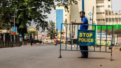 Police roadblock (29/03/15)