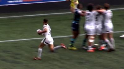 Aaron Heremaia scores a try for Widnes Vikings against Leeds Rhinos