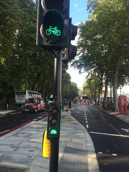 Cycle superhighway in Westminster