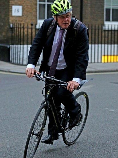 Boris Johnson naughty for giving wife backie on his bike BBC News