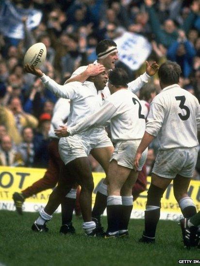 Chris Oti yn y gem erbyn Iwerddon yn Twickenham yn 1988