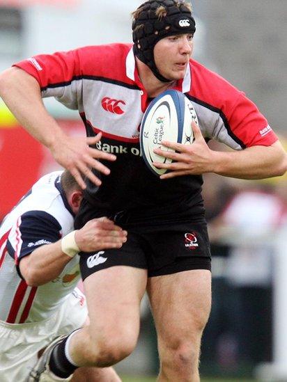 Stephen Ferris powers through a tackle in the Celtic League in 2006