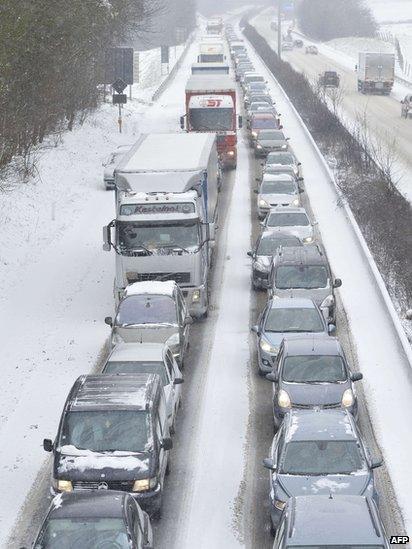 Traffic on the E429 motorway near Halle, Belgium (12 March 2013)